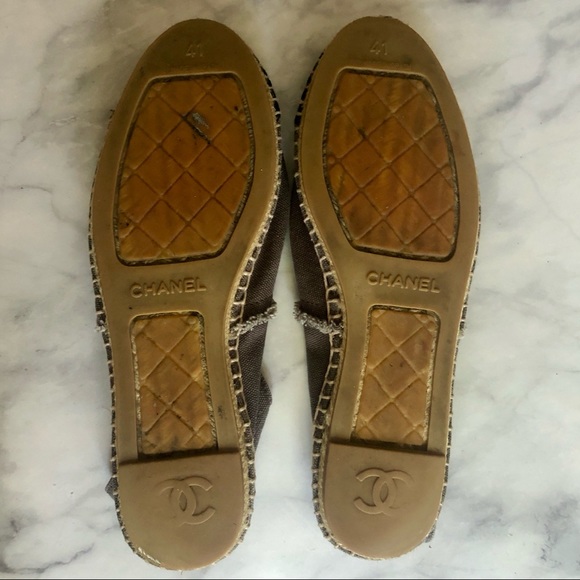 CHANEL Grey & Black Captoe Canvas Espadrilles - Picture 11 of 16